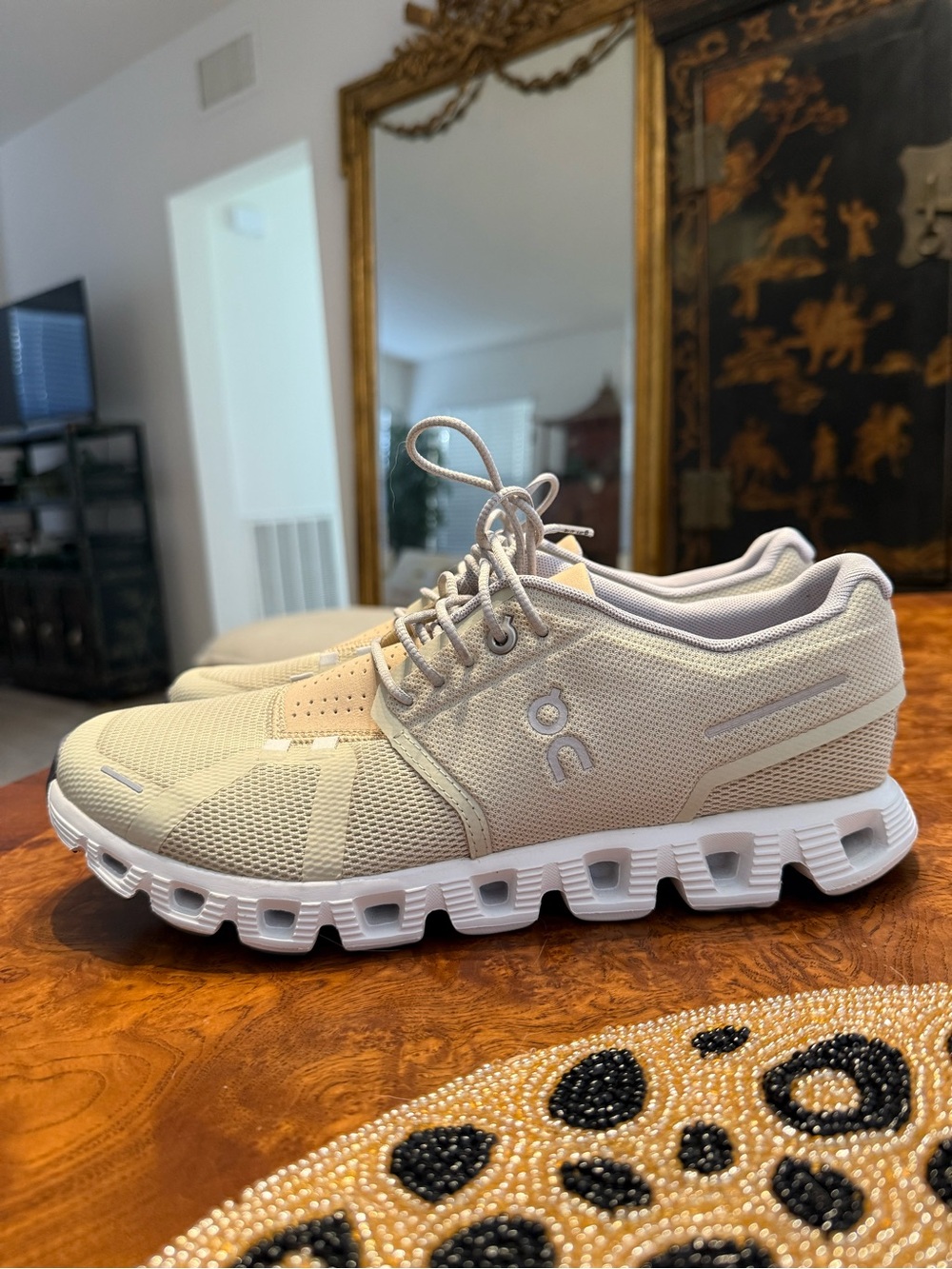 On Cloud 5 Running Shoes Women's Haze Sand Athletic Sneakers EU 42 US 10 - Picture 4 of 9